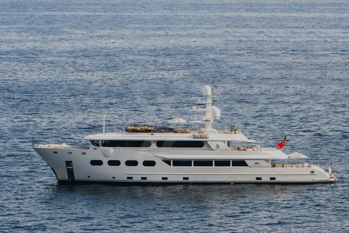 Boatrust - Iate Baron Trenck, registado em Madeira